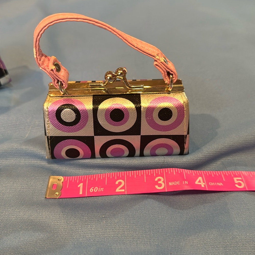 CUTE Little Change Purse in Shape of Purse Pink Purple Black Z54